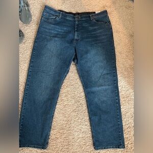 Wrangler Blue Relaxed Jeans Classic Fit